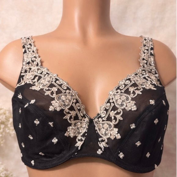 Bali Other - Bali Black Bra with Ivory Embroidery 34DD